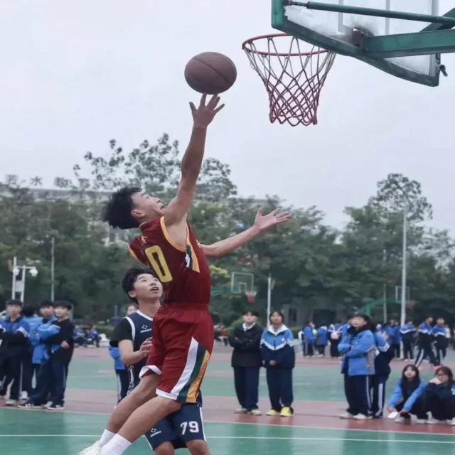 挖掘体育新闻热点，用数据解读背后精彩动态